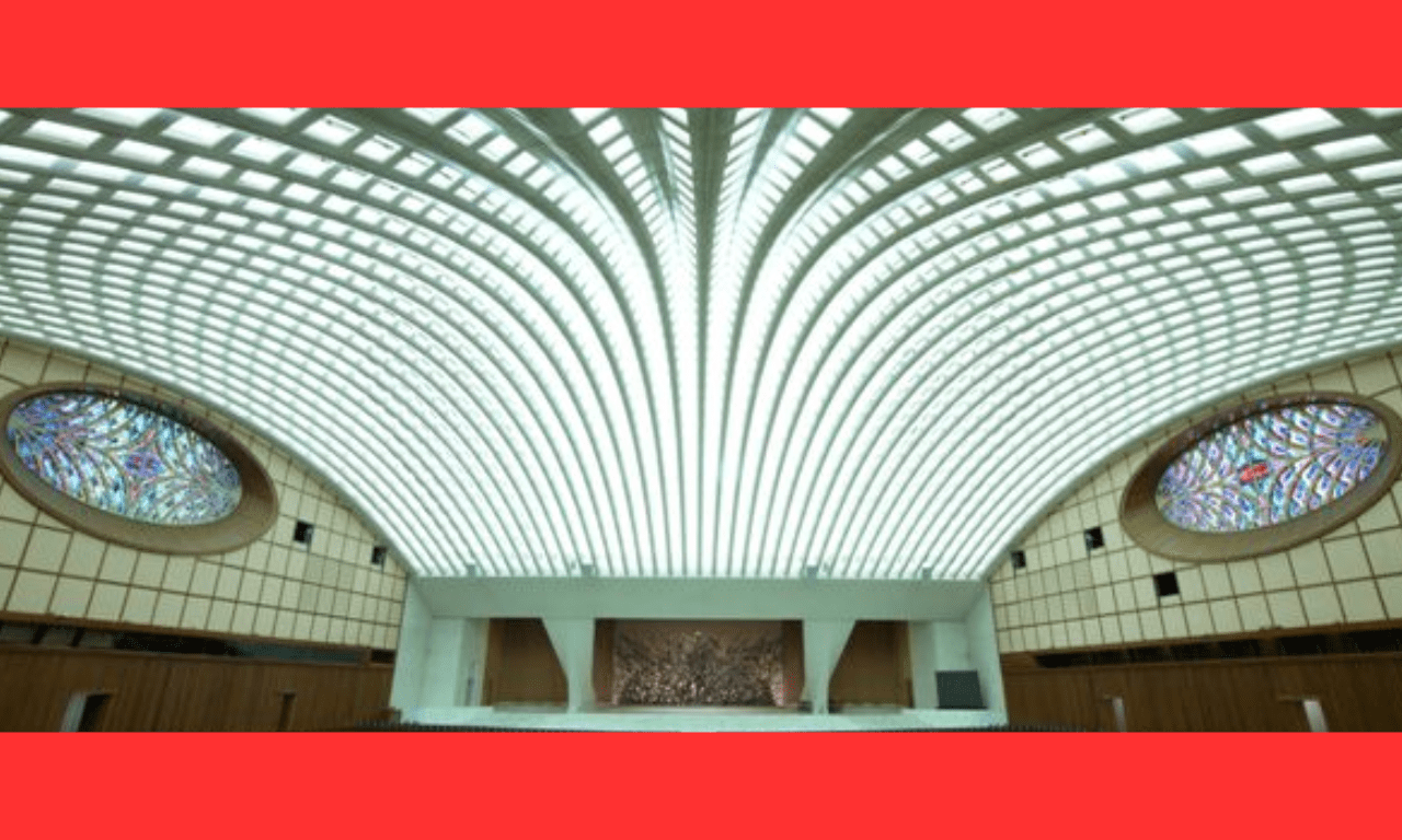 Snake-like, Paul VI Center